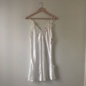 Oscar de la Renta Pink Lable lingerie slip